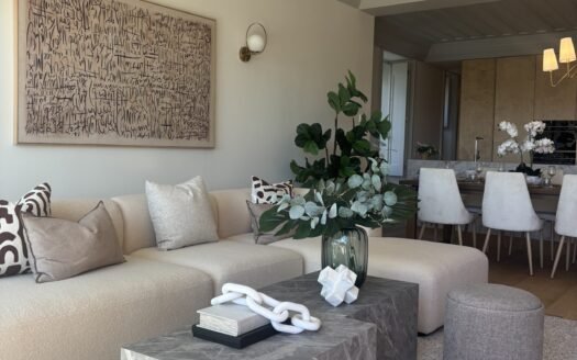 Exclusive 3+1 Sea View Villa in Poça Beach, Estoril – The Frame