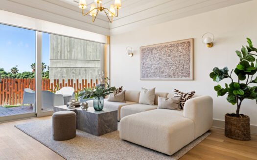 Exclusive 3+1 Sea View Villa in Poça Beach, Estoril – The Frame