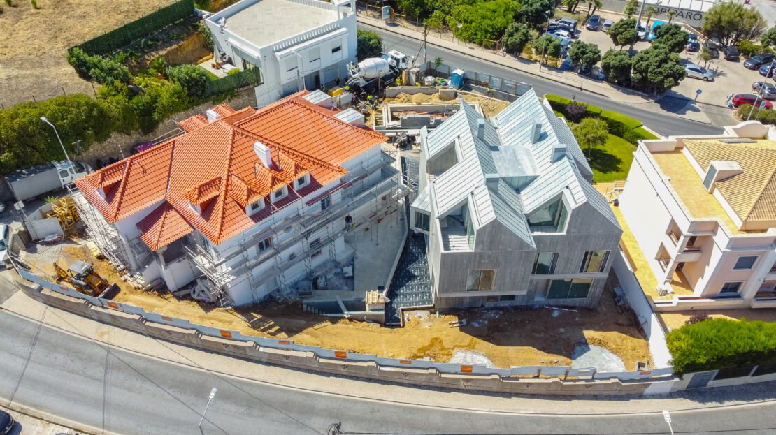 The Frame – Luxury 3+1 Sea View Villa in Estoril
