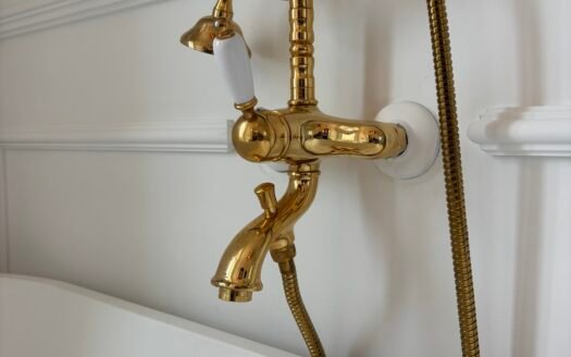 Elegant Manor House with Breathtaking Views in Historic Sintra