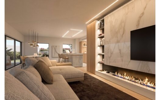 Luxury 3-Bedroom Residence with Private Pool & Garden in Estoril