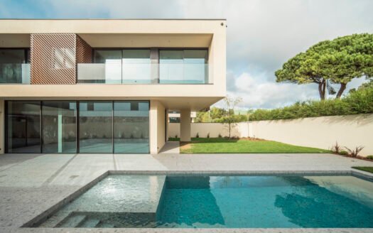 Luxury Modern 5-bedroom Villa in Birre, Cascais