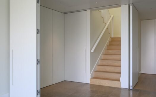 Luxury Duplex Penthouse for Rent in Monte Estoril