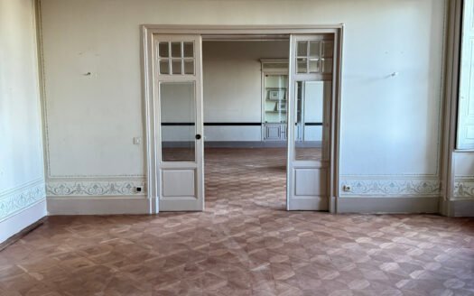 Historic Palace in Sintra: A Premium Investment Opportunity