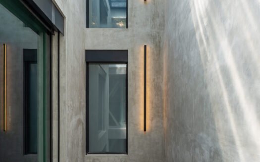 Luxury 3-Suite Apartment with Tejo River View in Paço de Arcos – Elegant Design & Exceptional Comfort