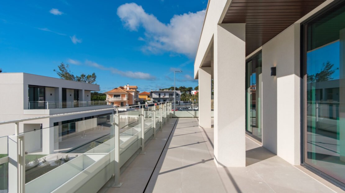 Luxury T4+1 Villas in Cascais Near King’s College International School