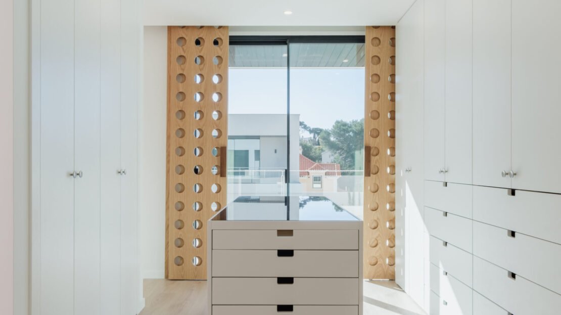 Luxury T4+1 Villas in Cascais Near King’s College International School