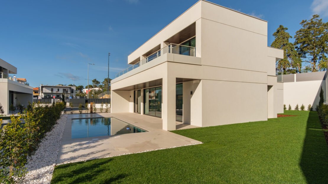 Luxury T4+1 Villas in Cascais Near King’s College International School