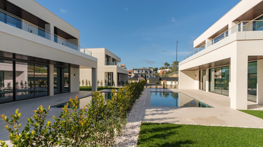 Luxury T4+1 Villas in Cascais Near King’s College International School
