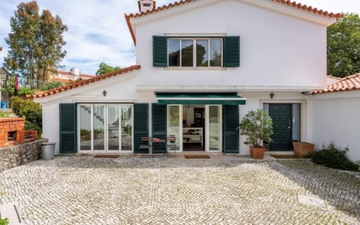 Traditional Villa in Cascais with Pool, Guest House & Large Plot