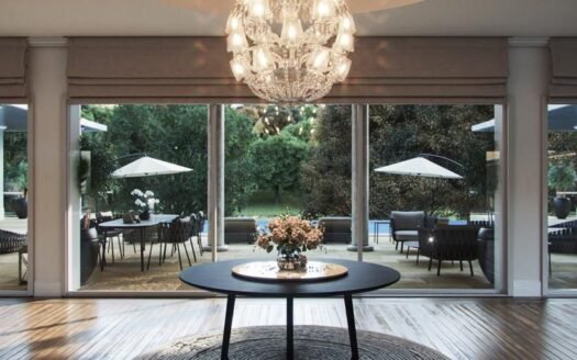 Exceptional Lakefront Estate in Quinta Patino, Estoril