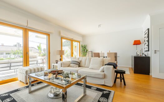 Elegant 2-Bedroom Townhouse in an Exclusive Bicuda Condominium